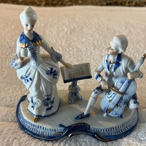 KPM Style Figurine Couple